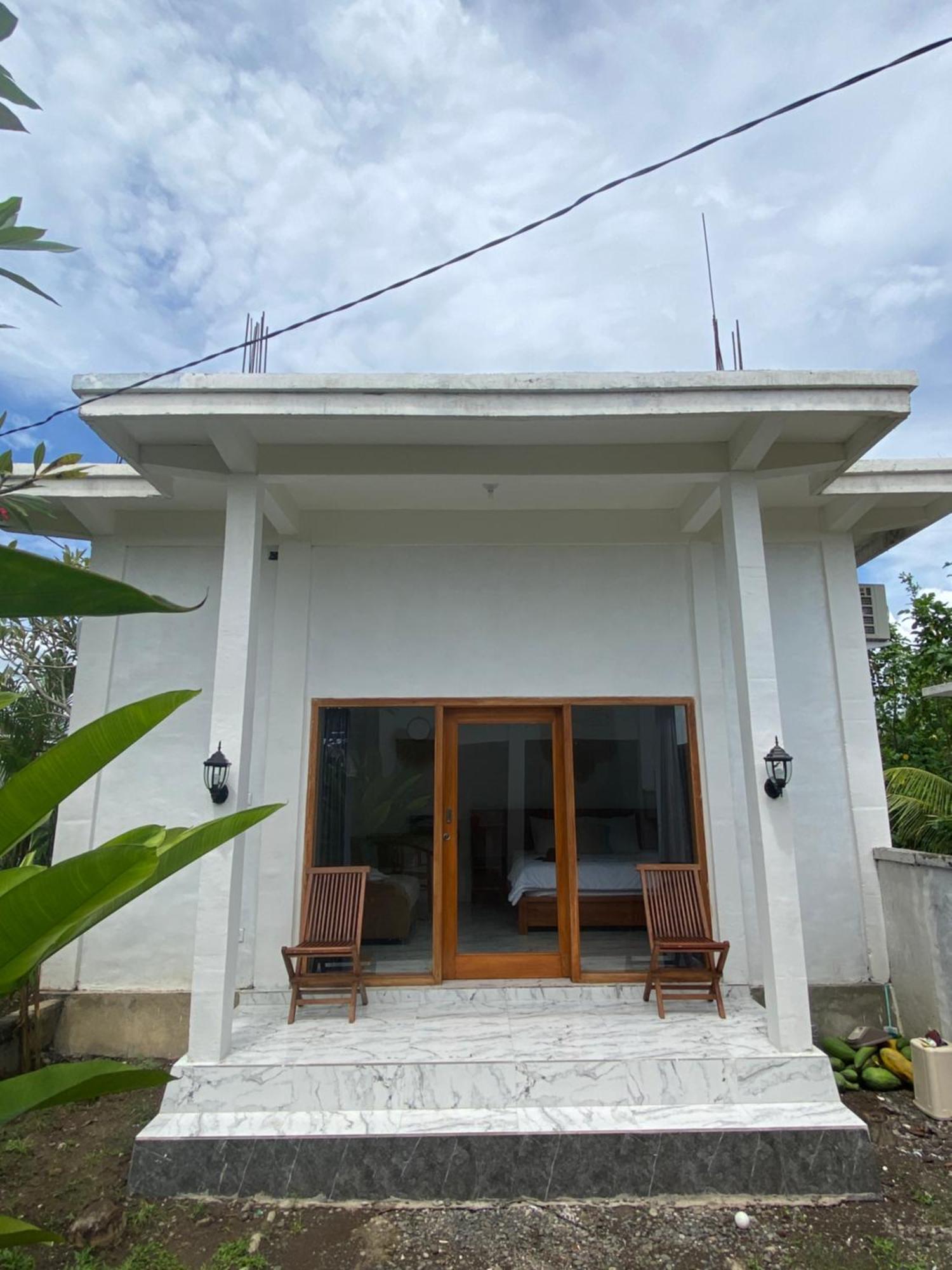Sumbul View Surfcamp Hotel Airsatang Bagian luar foto